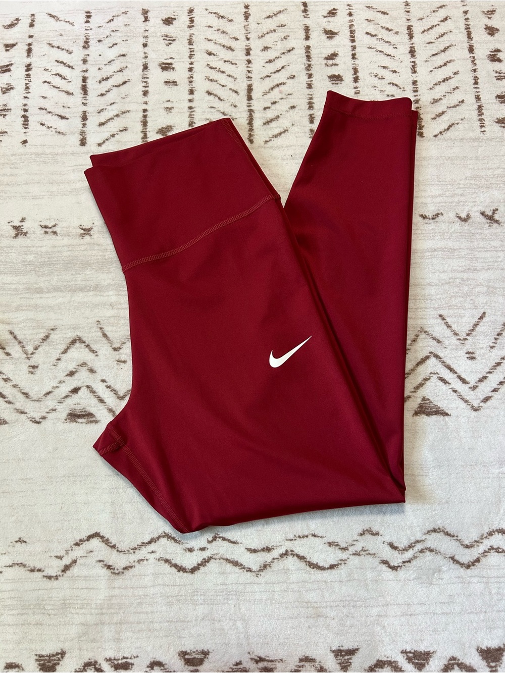 Nike Dri-FIT Red High Waisted Leggings Size Large Athletic NWOT - Picture 2 of 5
